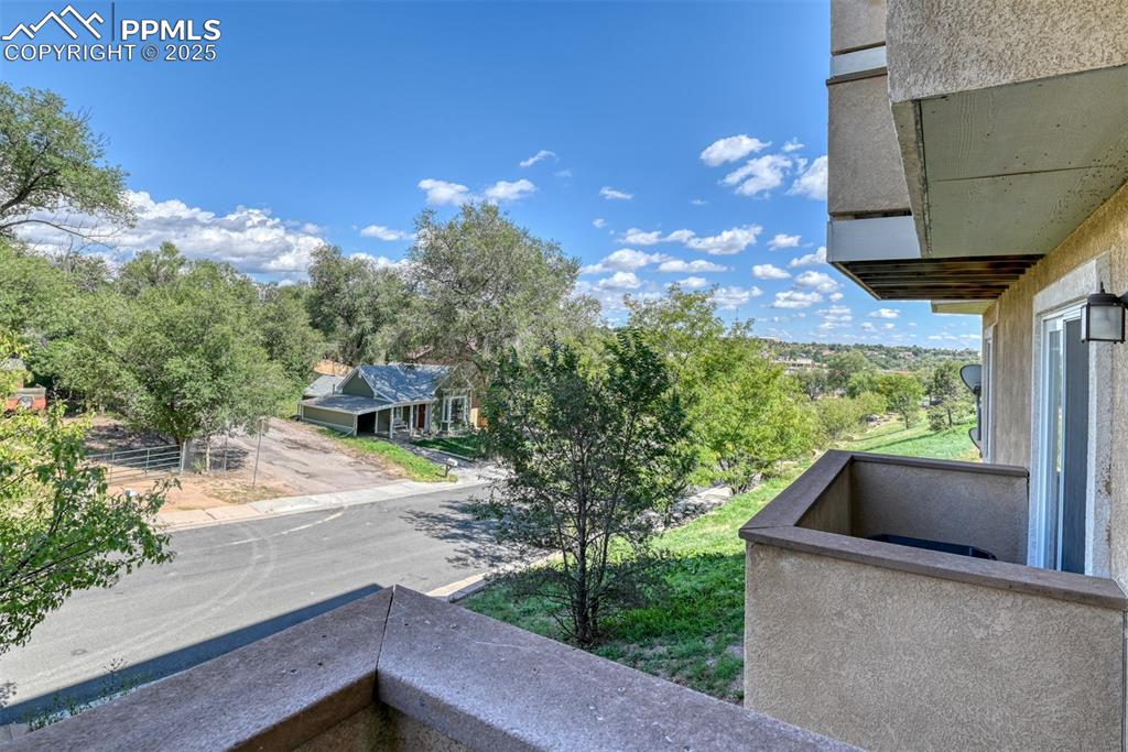 1431 Madison Ridge Heights, Unit C Colorado Springs, CO 80904 - Photo 28 of 44 a view of outdoor space and yard