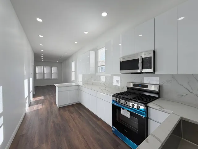 $650,000 | 2982 South Lyman Street, Chicago, IL 60608