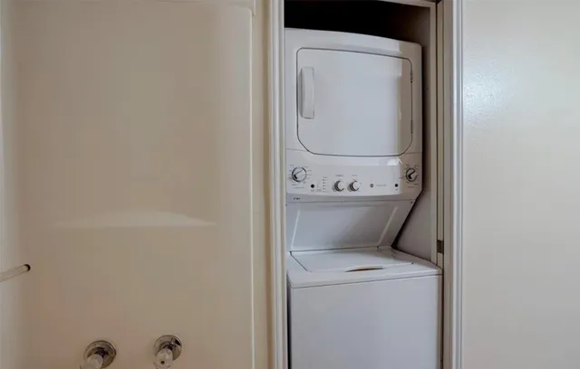 $1,195 | 427 Lindsey Street, Unit 121, San Marcos, TX 78666