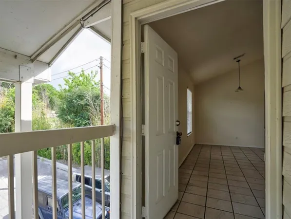 $995 | 427 Lindsey Street, Unit 121, San Marcos, TX 78666