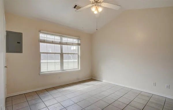 $995 | 427 Lindsey Street, Unit 121, San Marcos, TX 78666