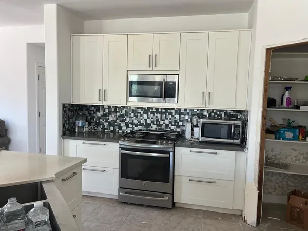 $2,695 | 16301 North 73rd Drive, Peoria, AZ 85382