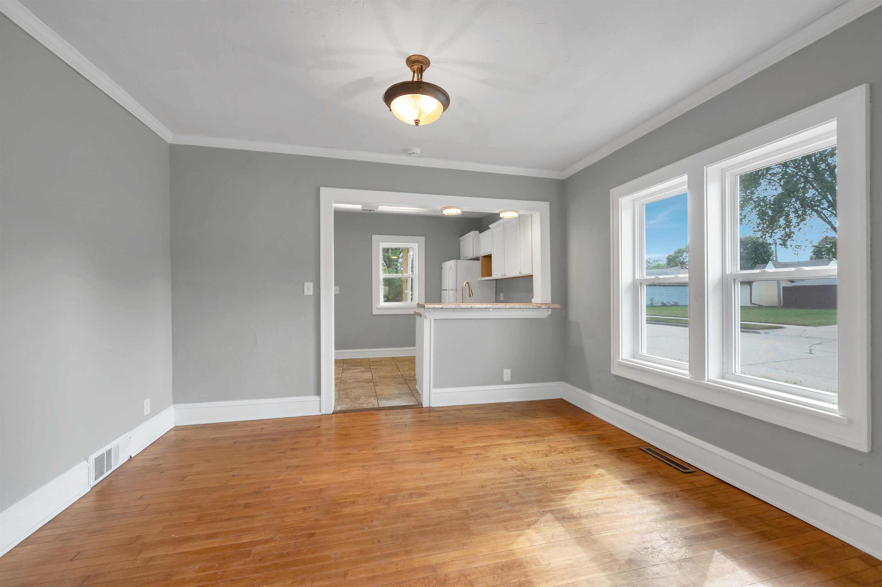 733 West Grant Street Appleton, WI 54914 - Photo 13 of 41 Gallery Image 13