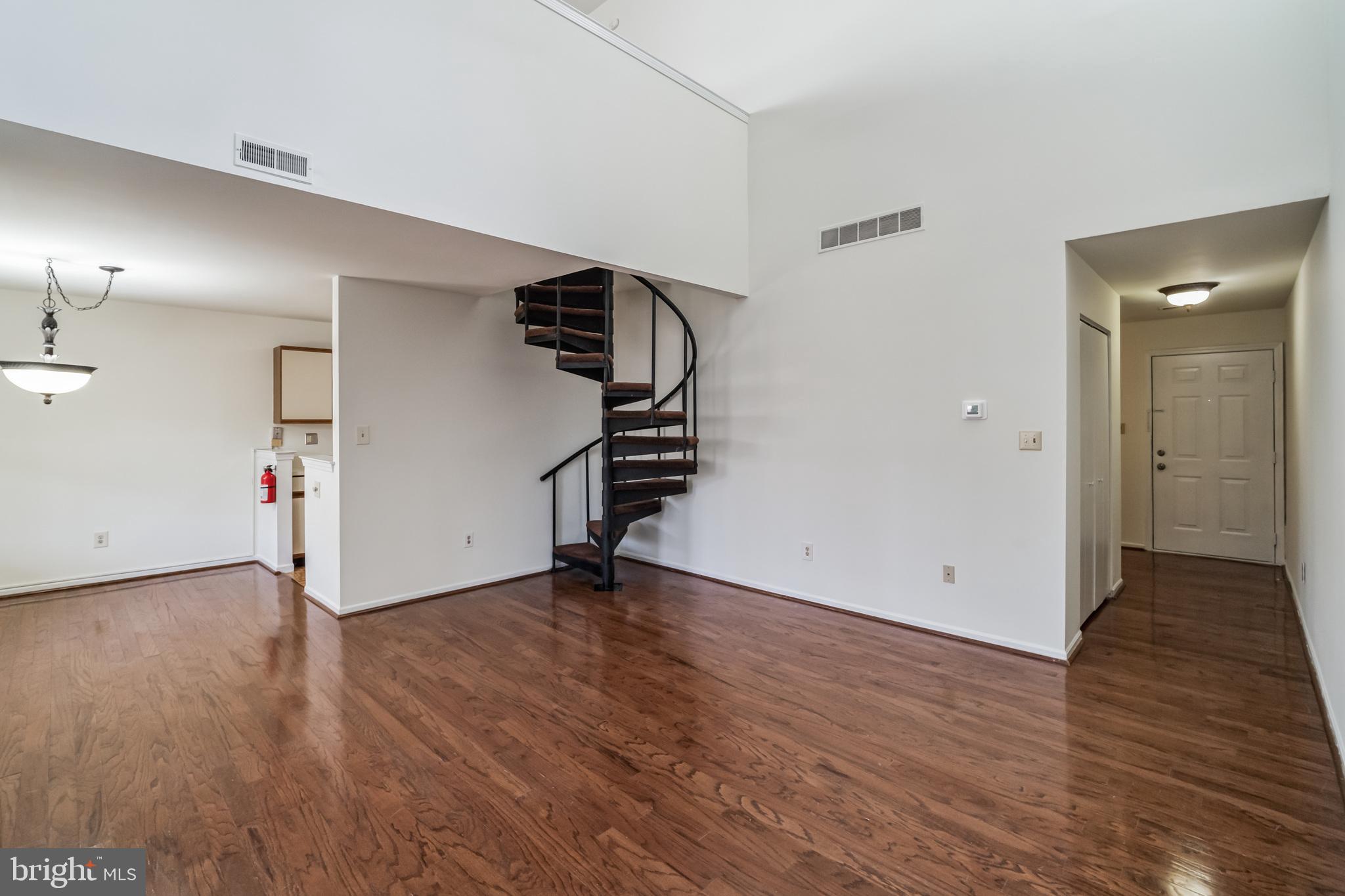 323 Tavistock Road Cherry Hill, NJ 08034 - Photo 3 of 15 Gallery Image 3