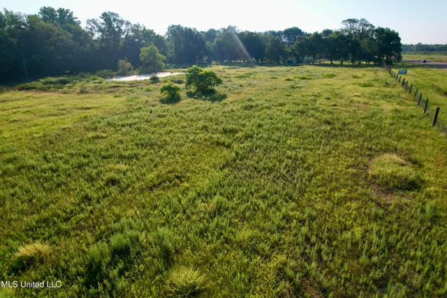 $465,000 | 197 Highway 8, Cleveland, MS 38732