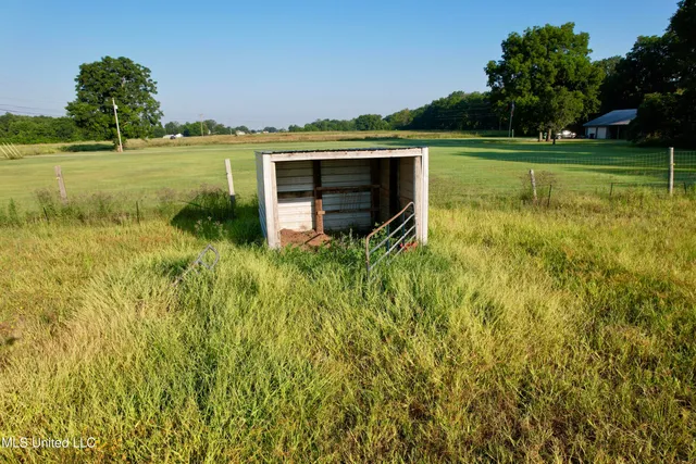 $465,000 | 197 Highway 8, Cleveland, MS 38732
