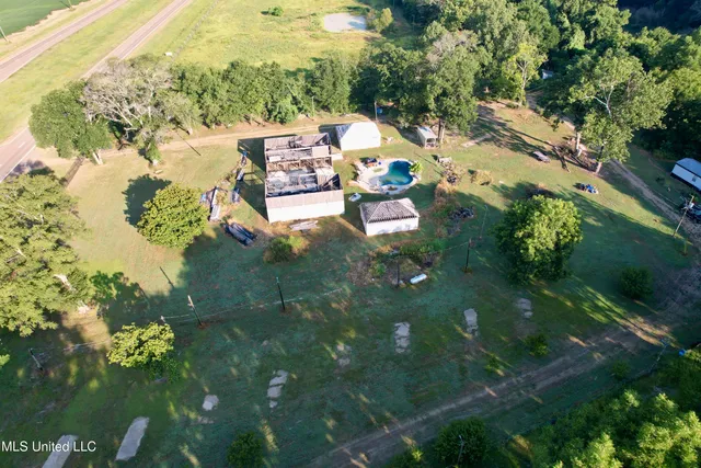 $465,000 | 197 Highway 8, Cleveland, MS 38732