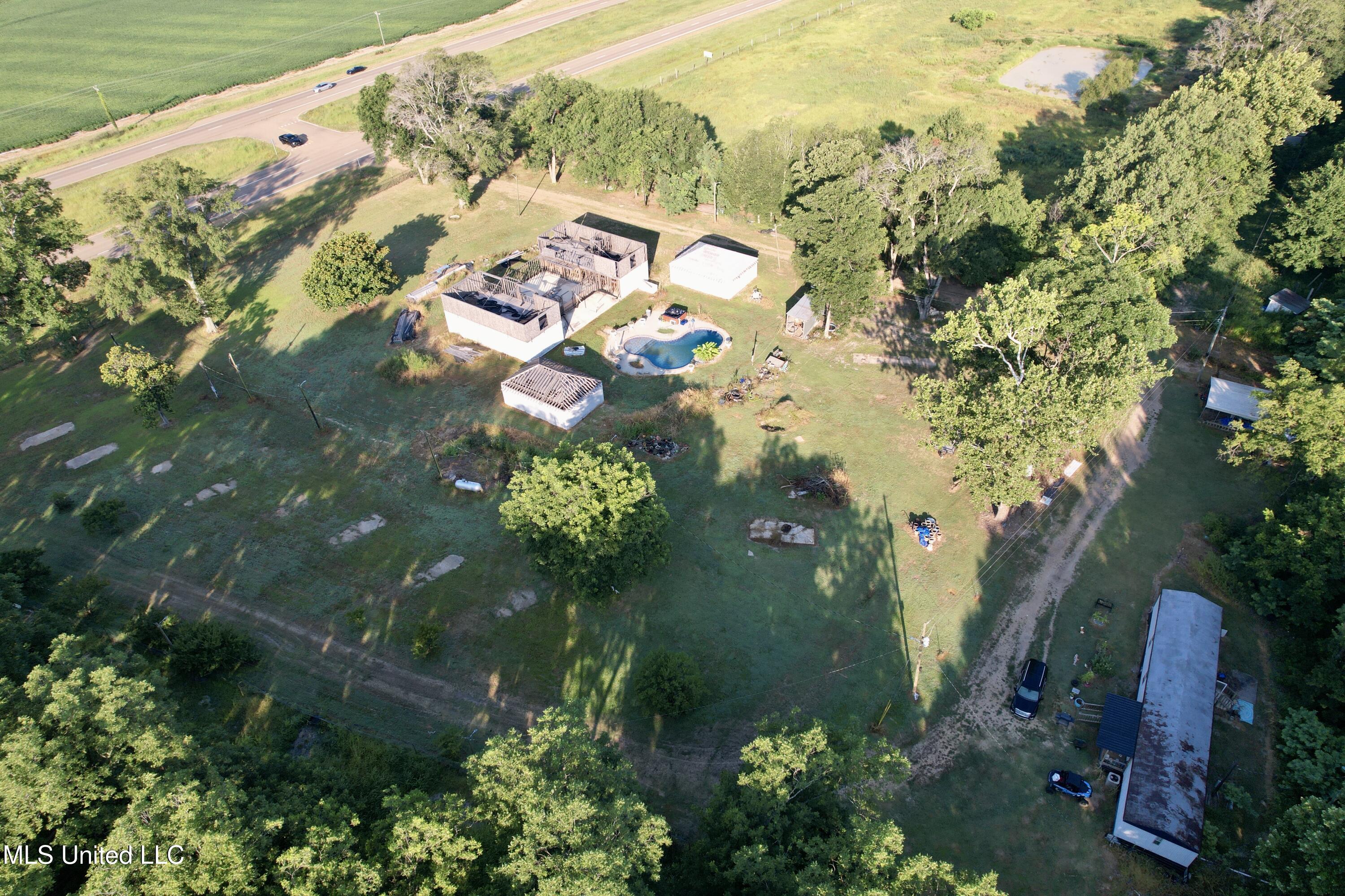 197 Highway 8 Cleveland, MS 38732 - Photo 17 of 41 DJI_0056