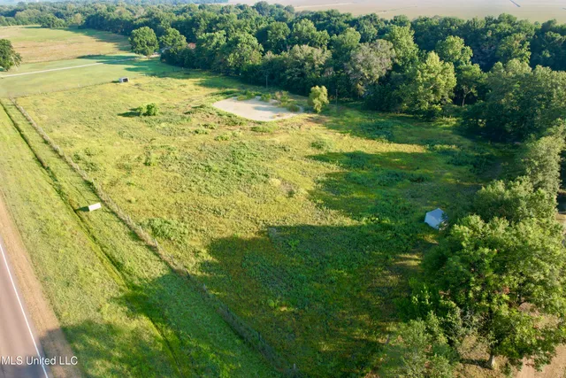 $465,000 | 197 Highway 8, Cleveland, MS 38732