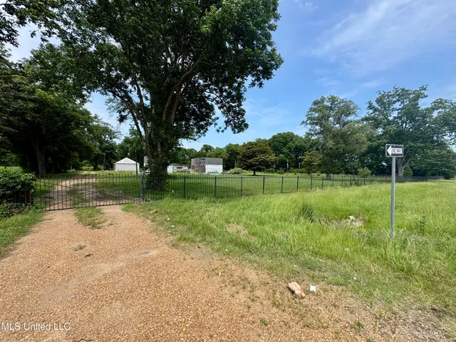 $465,000 | 197 Highway 8, Cleveland, MS 38732