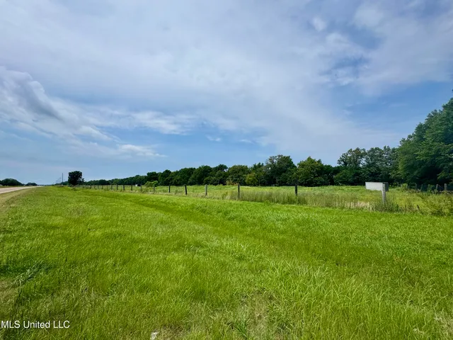 $465,000 | 197 Highway 8, Cleveland, MS 38732