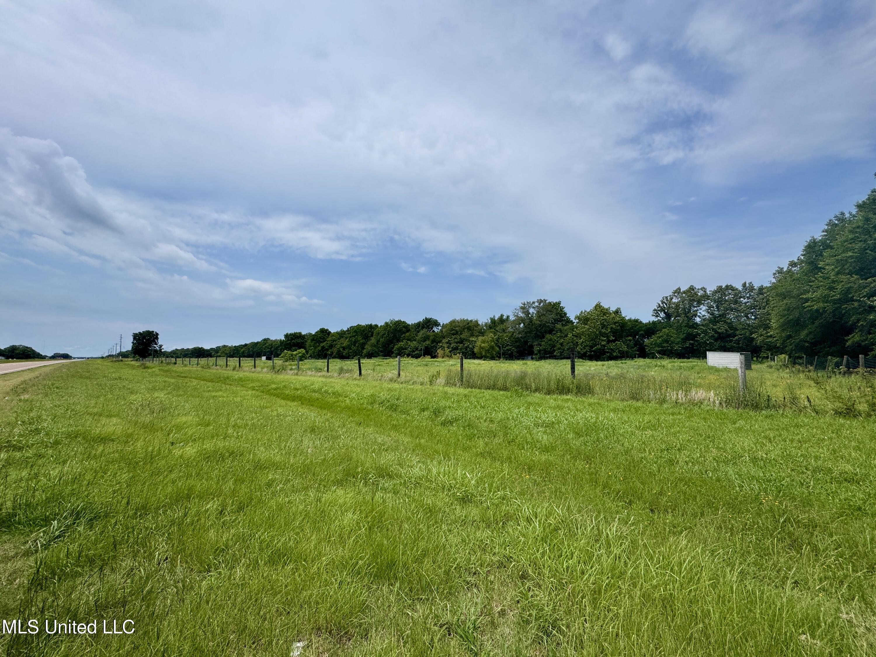 197 Highway 8 Cleveland, MS 38732 - Photo 24 of 41 IMG_3066