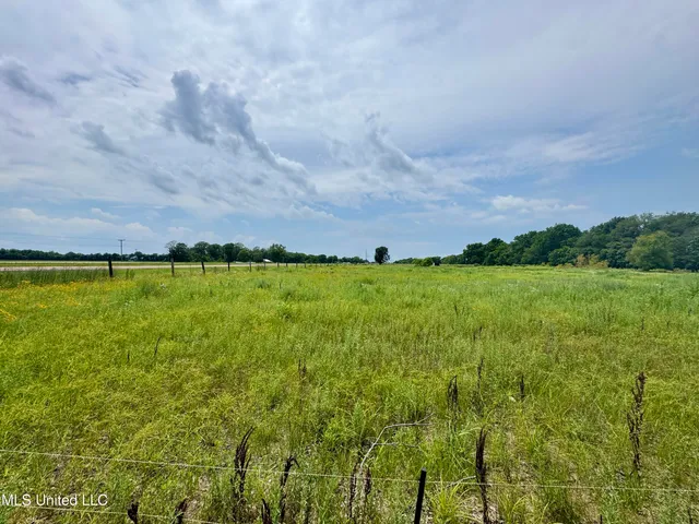 $465,000 | 197 Highway 8, Cleveland, MS 38732