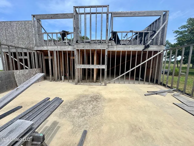 $465,000 | 197 Highway 8, Cleveland, MS 38732