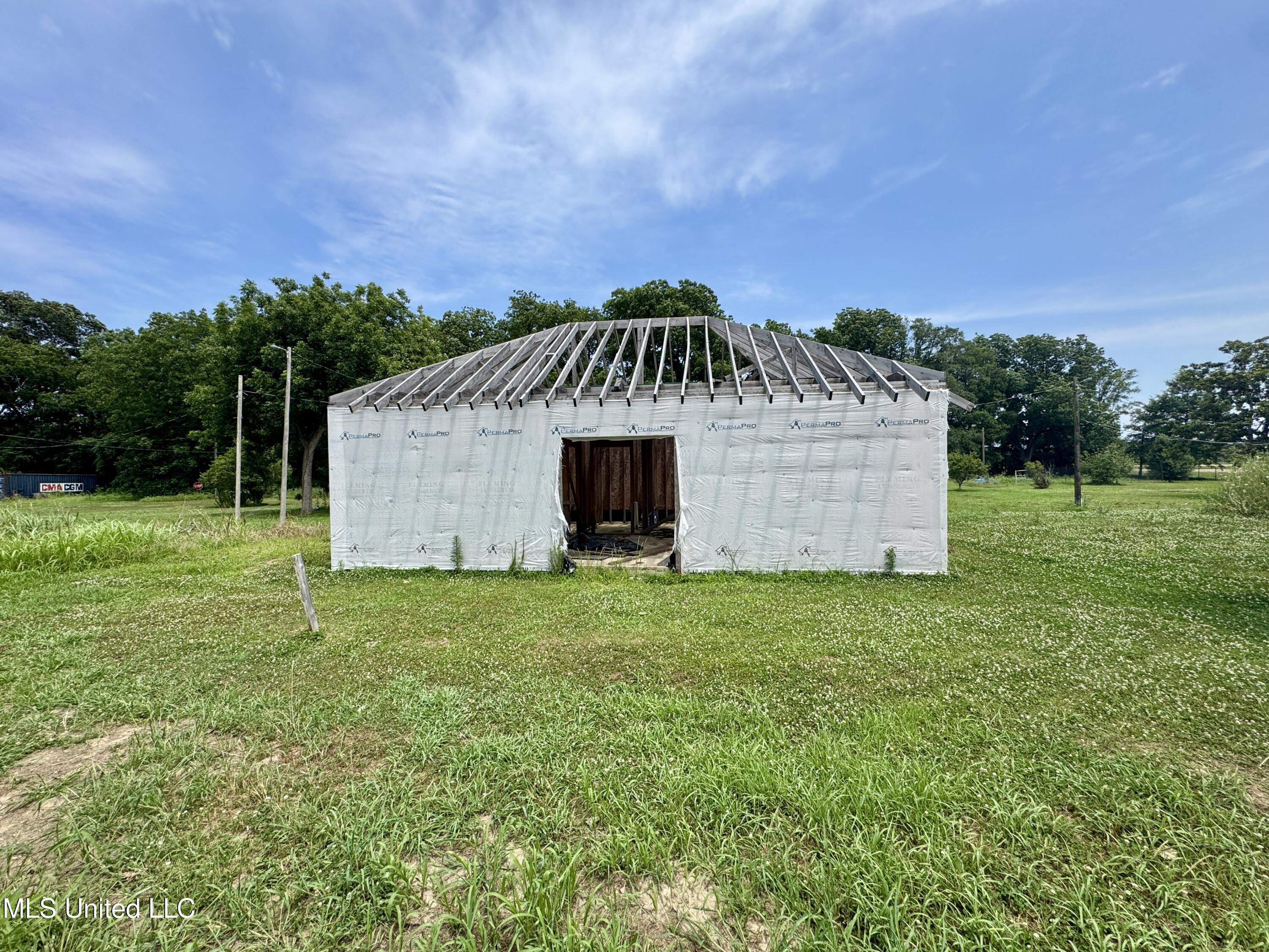 197 Highway 8 Cleveland, MS 38732 - Photo 37 of 41 IMG_3080