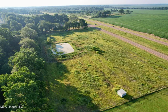 $465,000 | 197 Highway 8, Cleveland, MS 38732