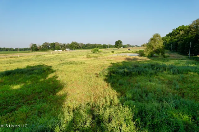 $465,000 | 197 Highway 8, Cleveland, MS 38732