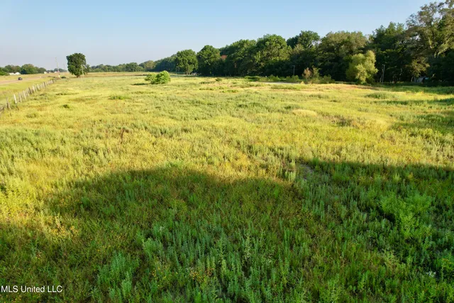 $465,000 | 197 Highway 8, Cleveland, MS 38732