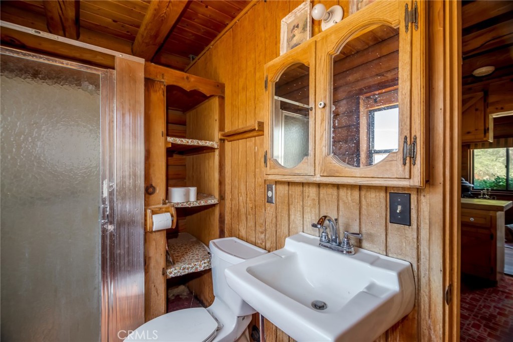 1676 Avalon Avenue Yucca Valley, CA 92284 - Photo 18 of 53