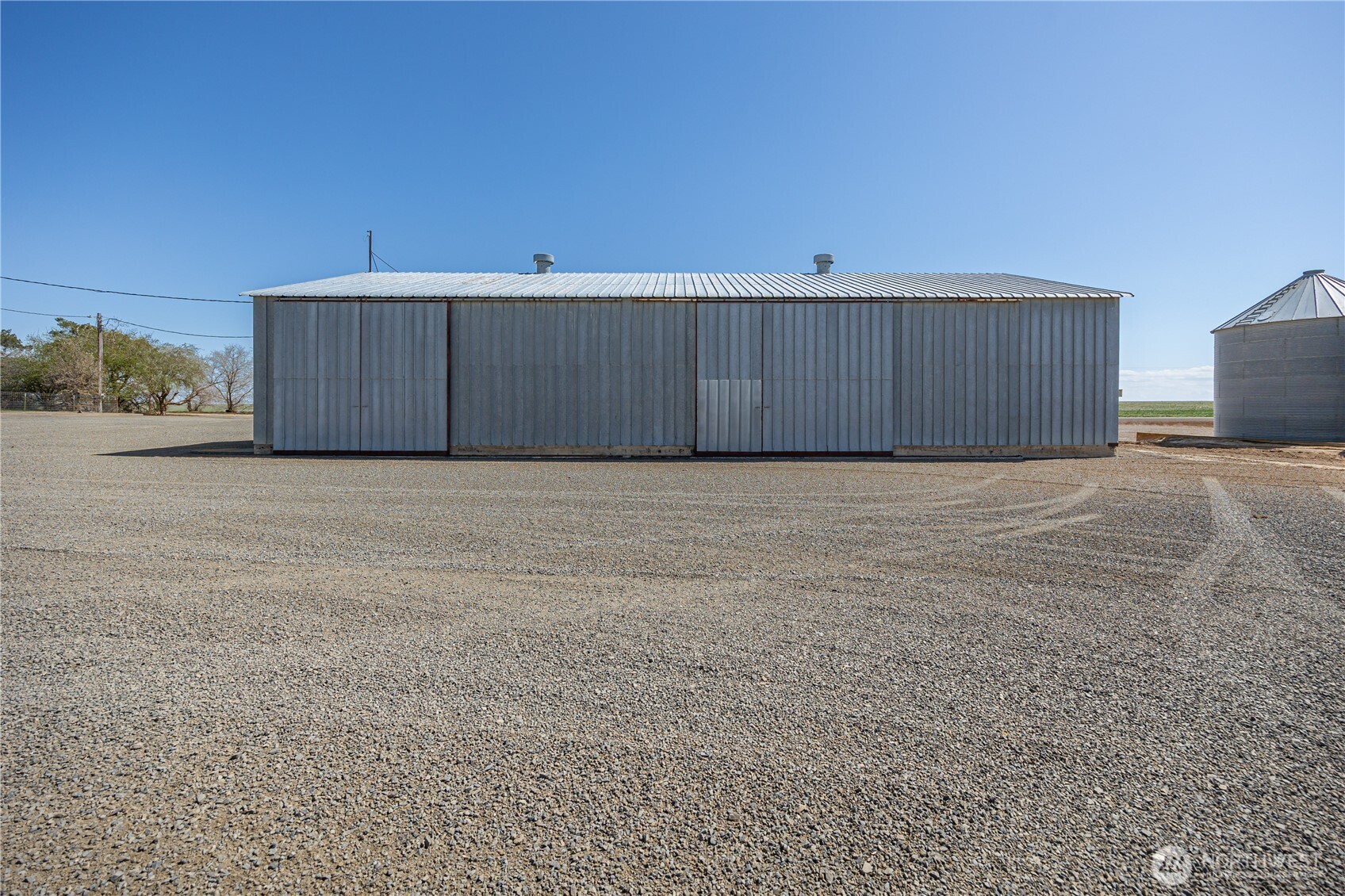 1278 North Paha Packard Road Ritzville, WA 99169 - Photo 31 of 37 a view of a backyard