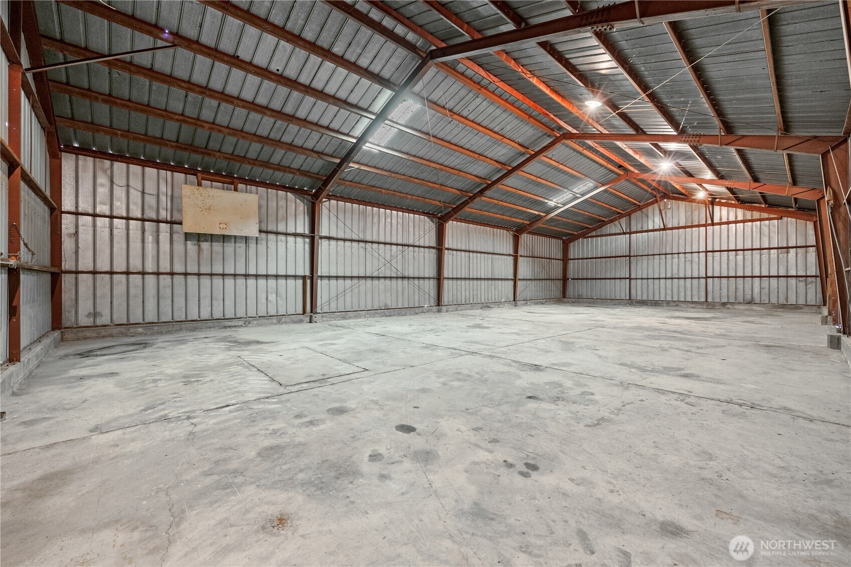 1278 North Paha Packard Road Ritzville, WA 99169 - Photo 32 of 37 a view of a garage