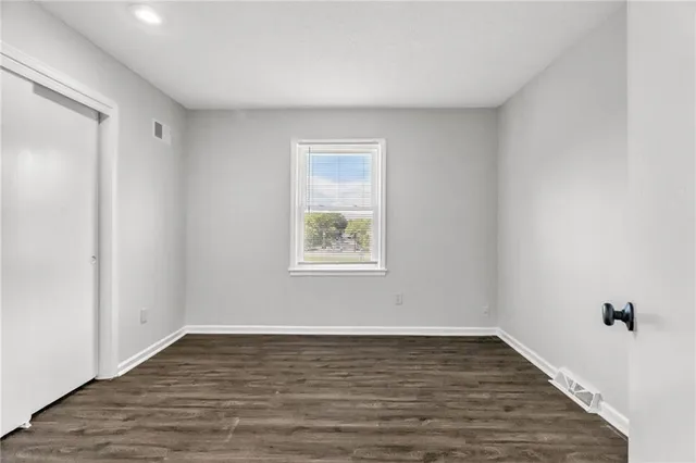 $285,000 | 902 Southeast 5th Terrace, Lee's Summit, MO 64063