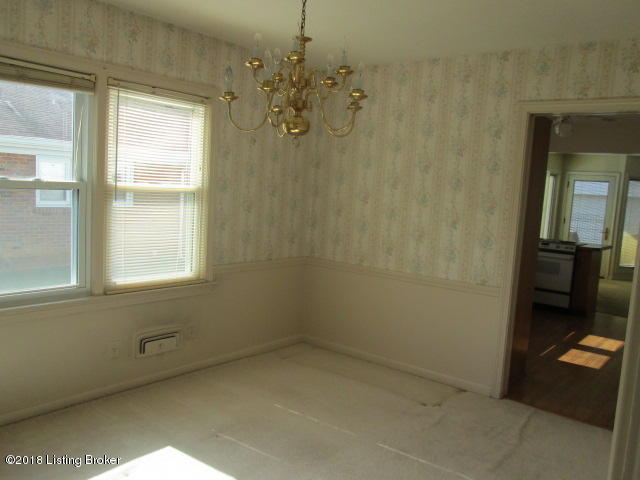 802 Ahland Road Louisville, KY 40207 - Photo 14 of 39 IMG_3364