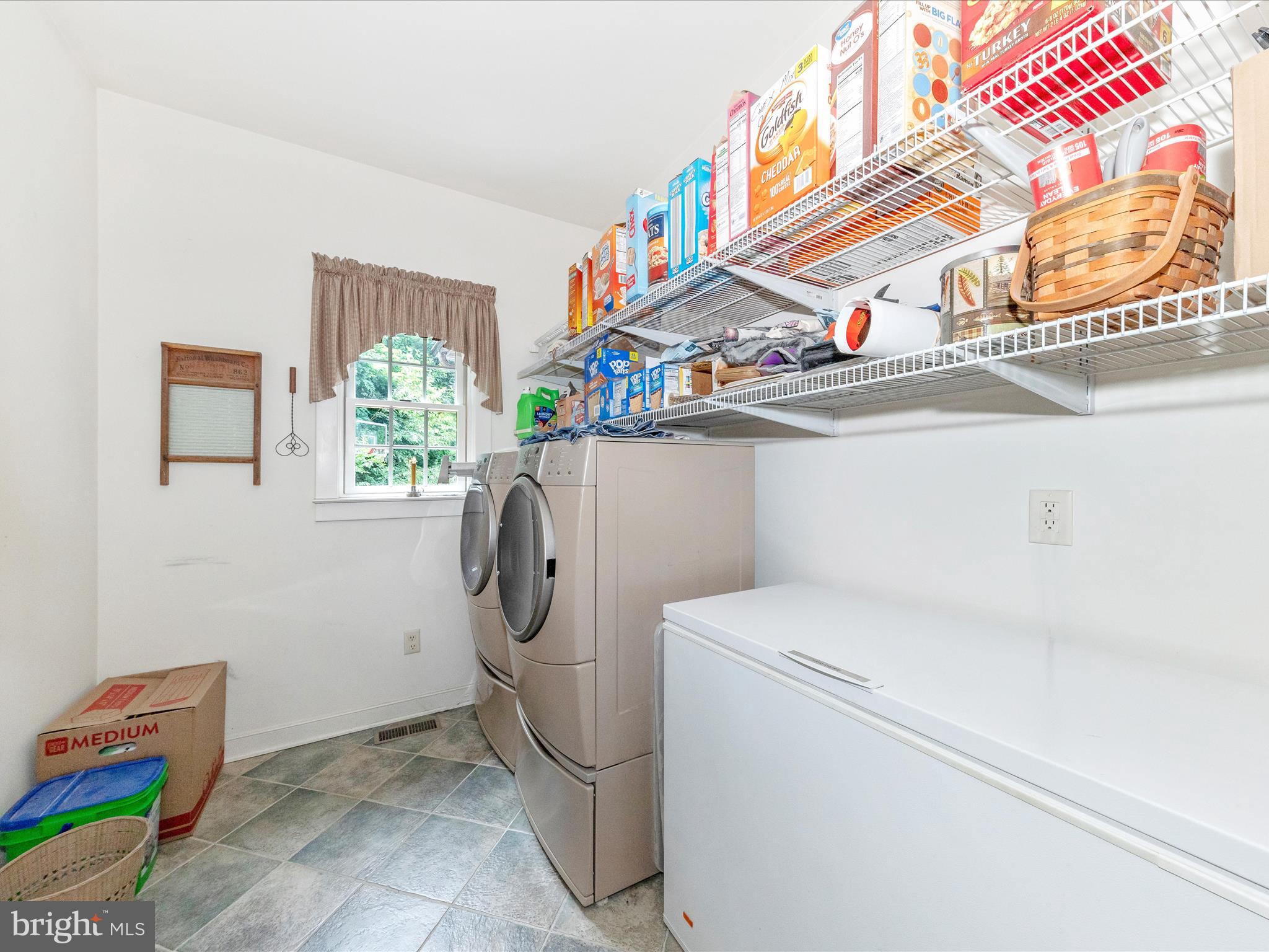 13013 Draper Road Clear Spring, MD 21722 - Photo 21 of 53 a utility room with dryer and washer