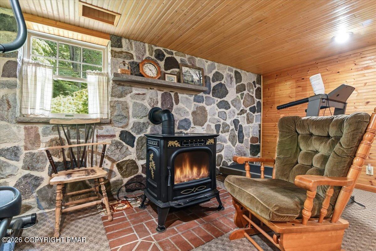 4403 River Road Mount Bethel, PA 18343 - Photo 31 of 63 38-035_DSC_6448_with_fire