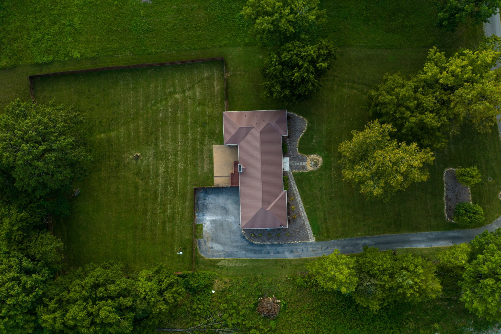 162 Searcy Road Mount Juliet, TN 37122 - Photo 44 of 46 an aerial view of a house with a yard