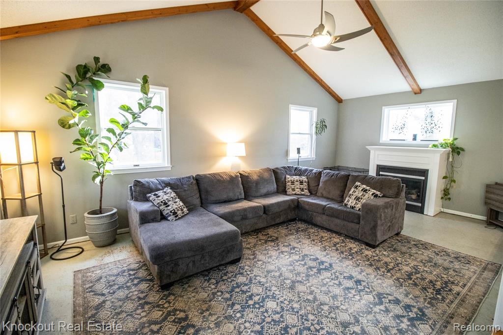 11435 Duffield Road Montrose, MI 48457 - Photo 4 of 55