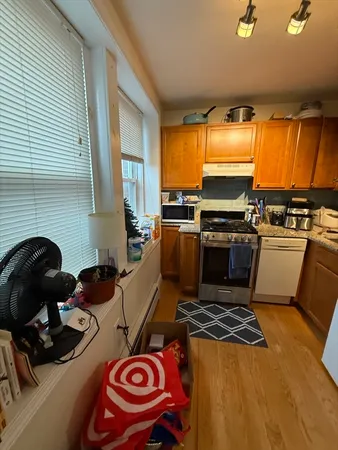 $2,916 | 1054 Cambridge Street, Unit 4F, Cambridge, MA 02139