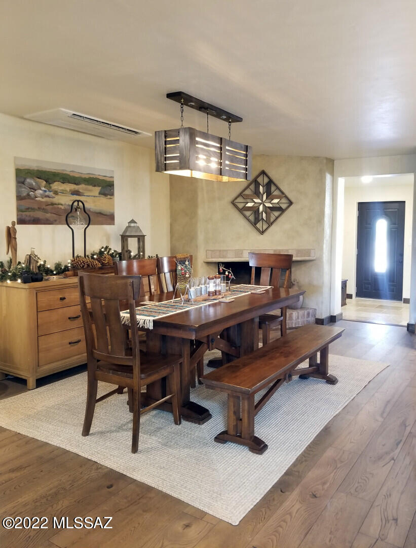 6241 North Valley View Road Tucson, AZ 85718 - Photo 9 of 40