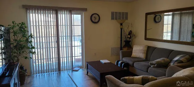 $2,300 | 103 Liddle Avenue, Edison, NJ 08837