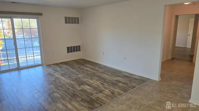 a close view of a bathtub in bathroom