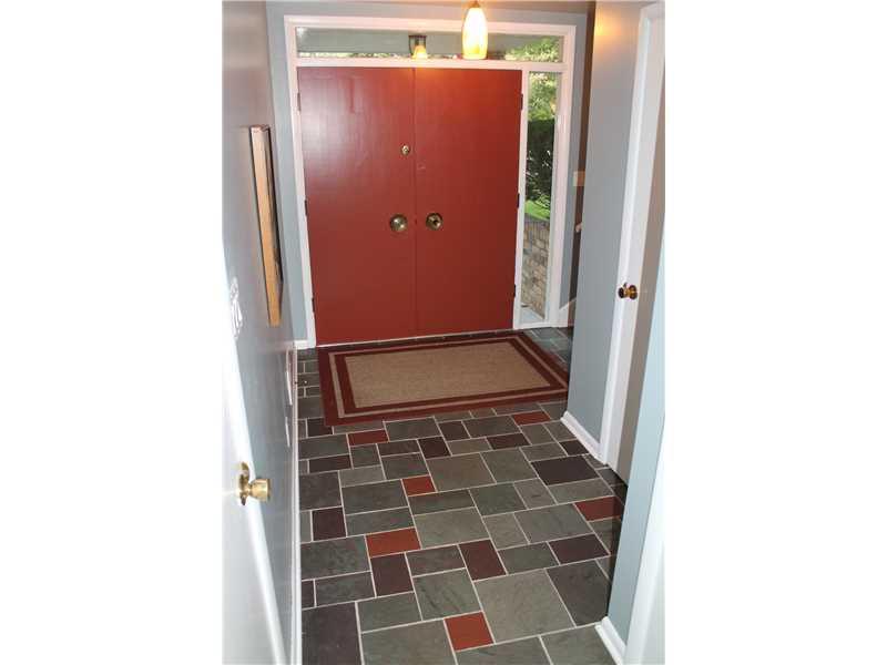 4704 Andover Road Indianapolis, IN 46226 - Photo 2 of 24 Gallery Image 2