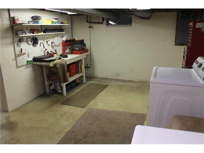 4704 Andover Road Indianapolis, IN 46226 - Photo 17 of 24 Gallery Image 17