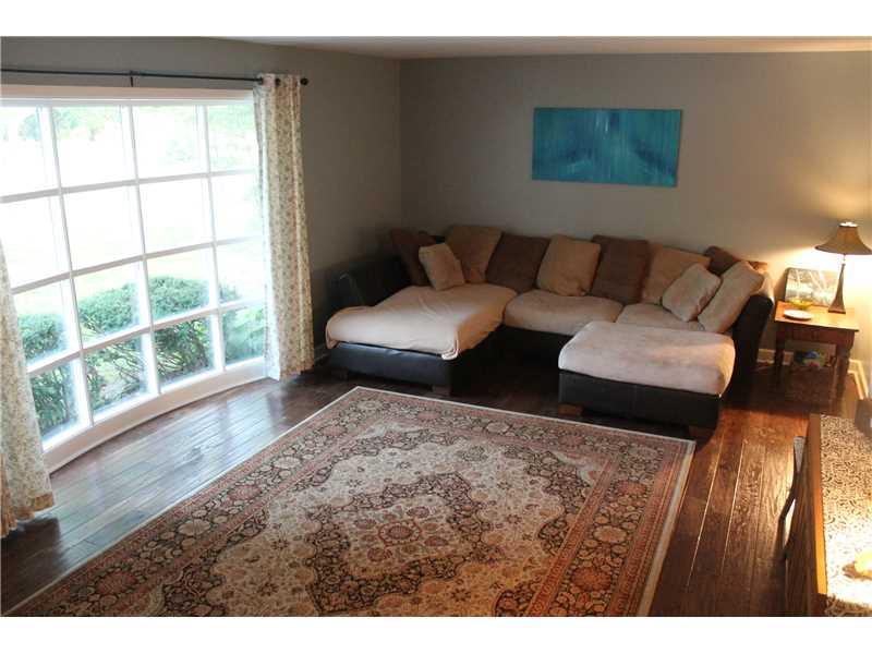 4704 Andover Road Indianapolis, IN 46226 - Photo 3 of 24 Gallery Image 3