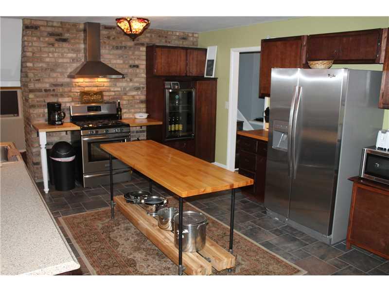 4704 Andover Road Indianapolis, IN 46226 - Photo 5 of 24 Gallery Image 5