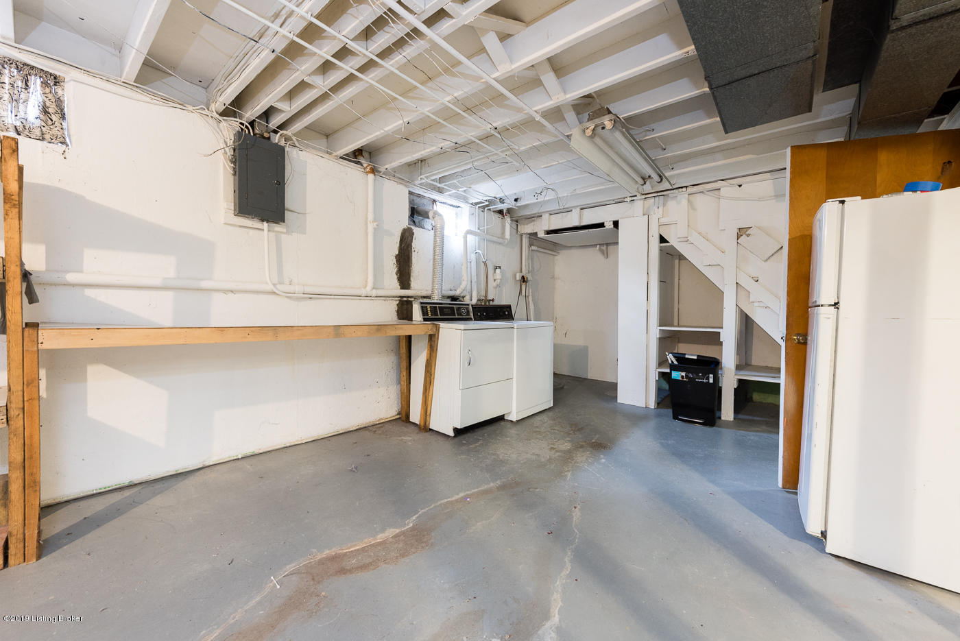 9115 Waltlee Road Louisville, KY 40291 - Photo 29 of 38 9115 Waltlee Rd basement (9 of 10)