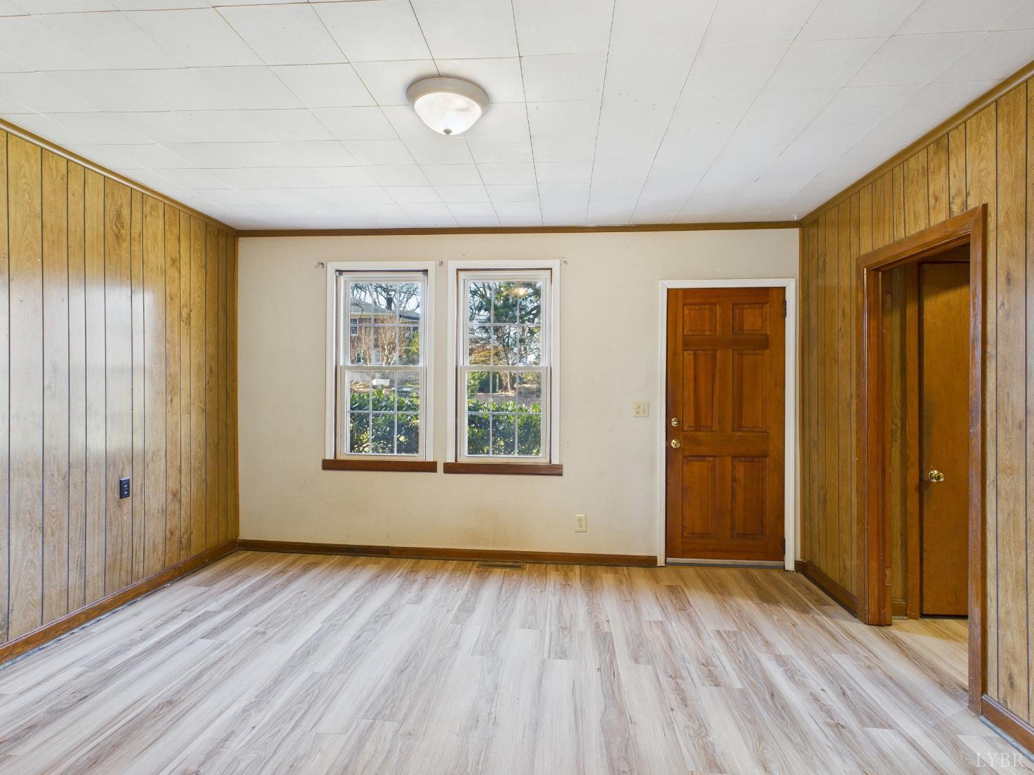 203 Juniper Cliff Road Brookneal, VA 24528 - Photo 4 of 44