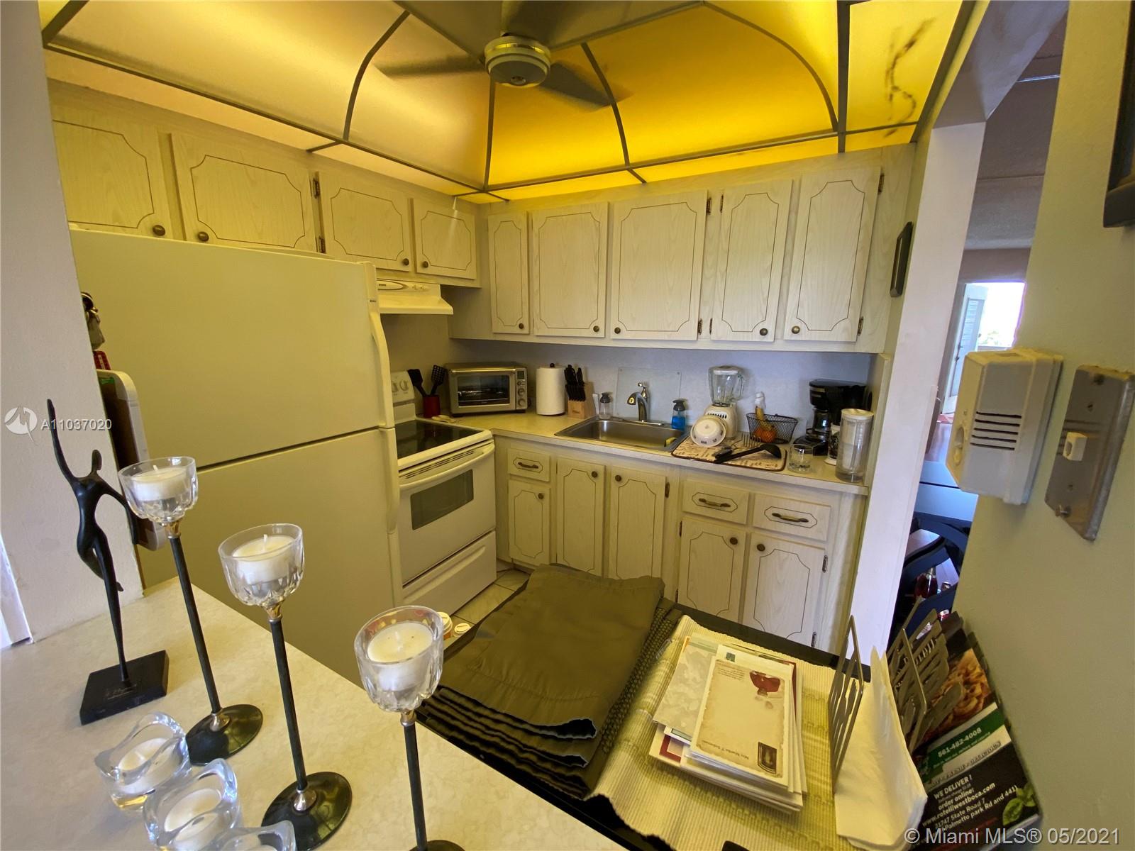 527 Mansfield M, Unit 527 Boca Raton, FL 33434 - Photo 2 of 34