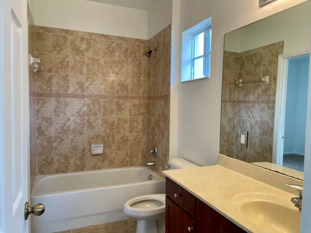 $280,000 | 5155 Southeast Mariner Garden Circle, Stuart, FL 34997