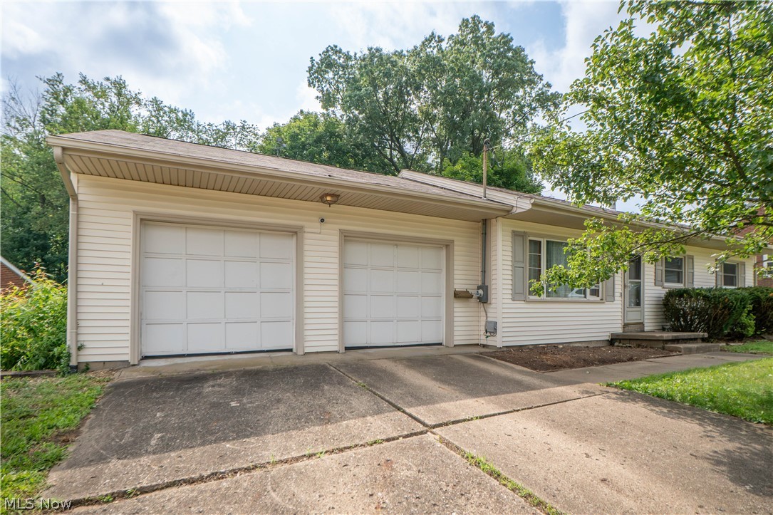 158 Miles Avenue Northwest Canton, OH 44708 - Photo 23 of 24