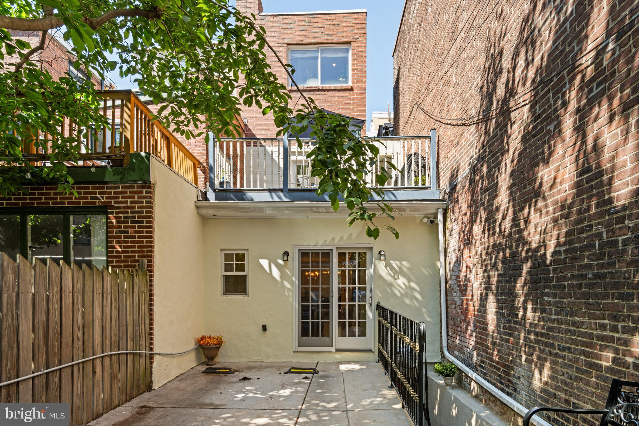 2226 Locust Street Philadelphia, PA 19103 - Photo 17 of 20