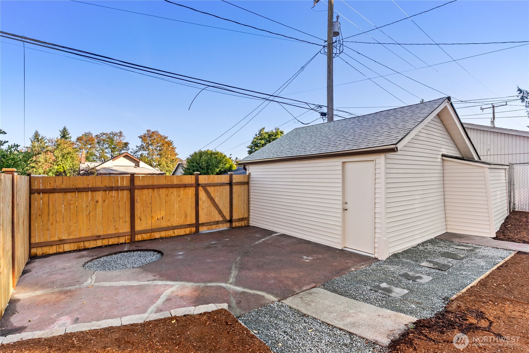 7310 35th Avenue Southwest Seattle, WA 98126 - Photo 33 of 39 a view of a garage