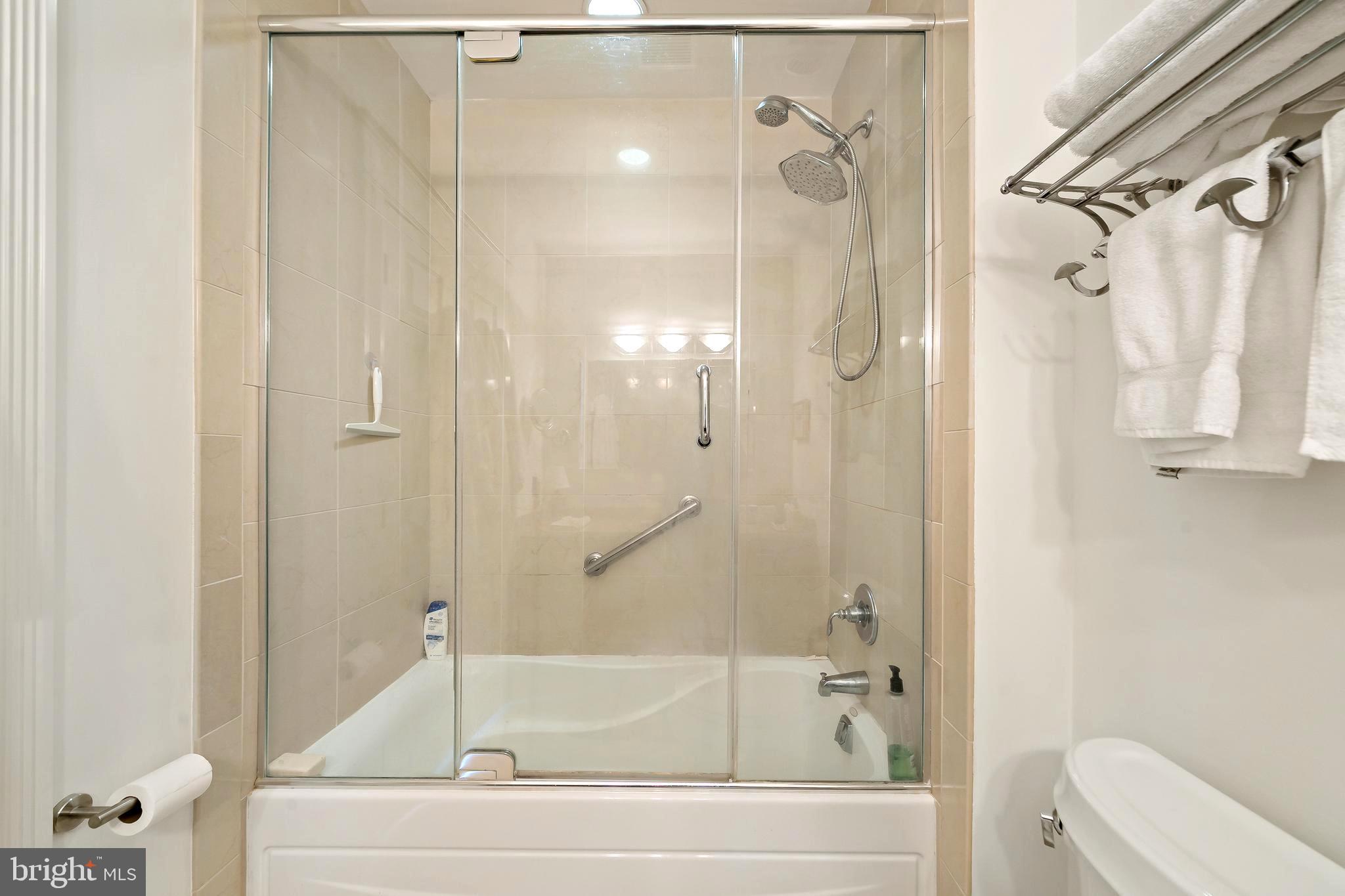 1600 Arch Street, Unit 517 Philadelphia, PA 19103 - Photo 17 of 33