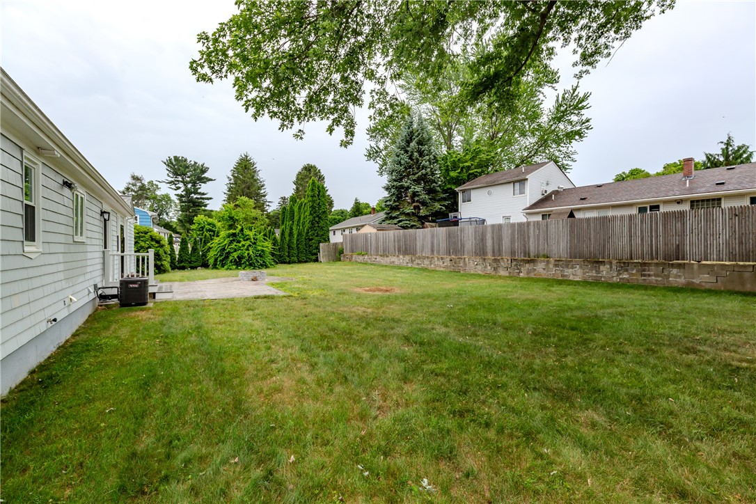 8 Barnes Street Smithfield, RI 02828 - Photo 44 of 48