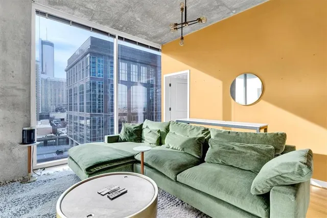 $2,800 | 400 West Peachtree Street Northwest, Unit 1211, Atlanta, GA 30308