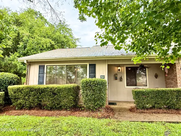 $149,900 | 351 Lakebend Drive, Brandon, MS 39042